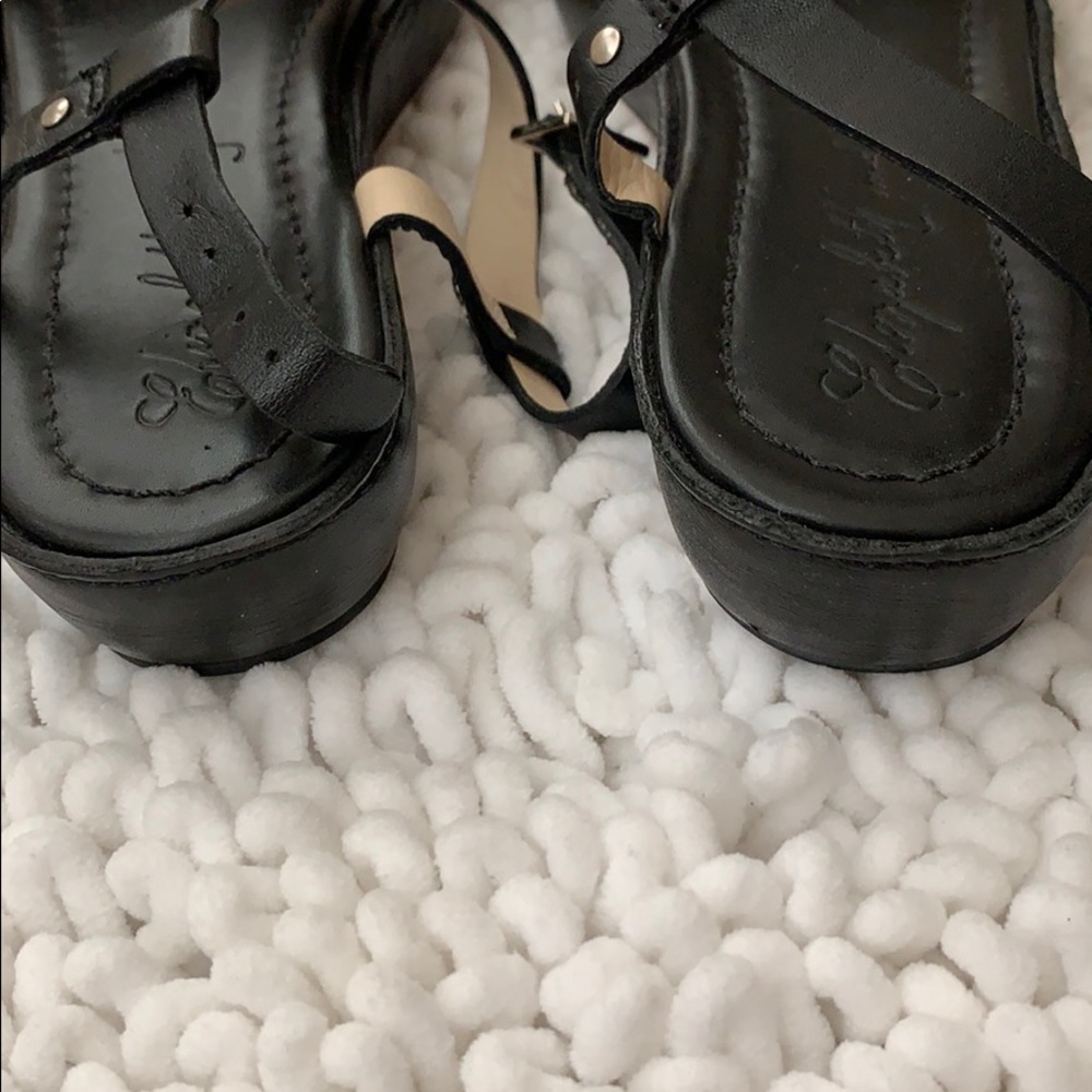 Black leather Elizabeth and James strappy sandals - Picture 7 of 7